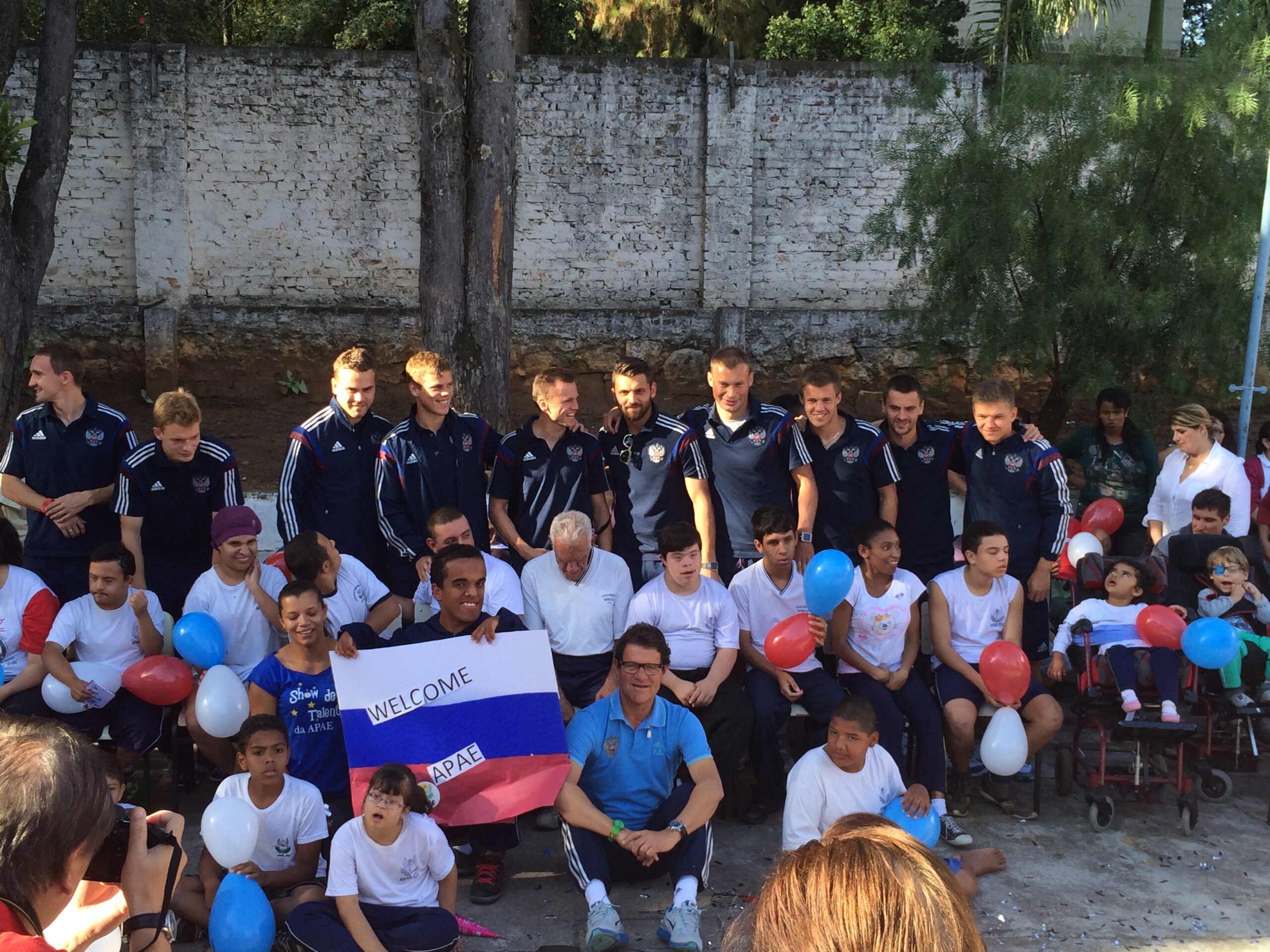 visita da seleção Russia à APAE de Itu - Copa do mundo FIFA 2014