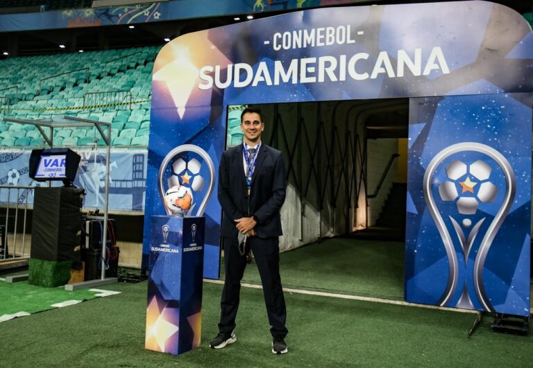 fabio bergamo como venue manager da CONMEBOL SUDAMERICANA na Arena Fonte Nova 2020